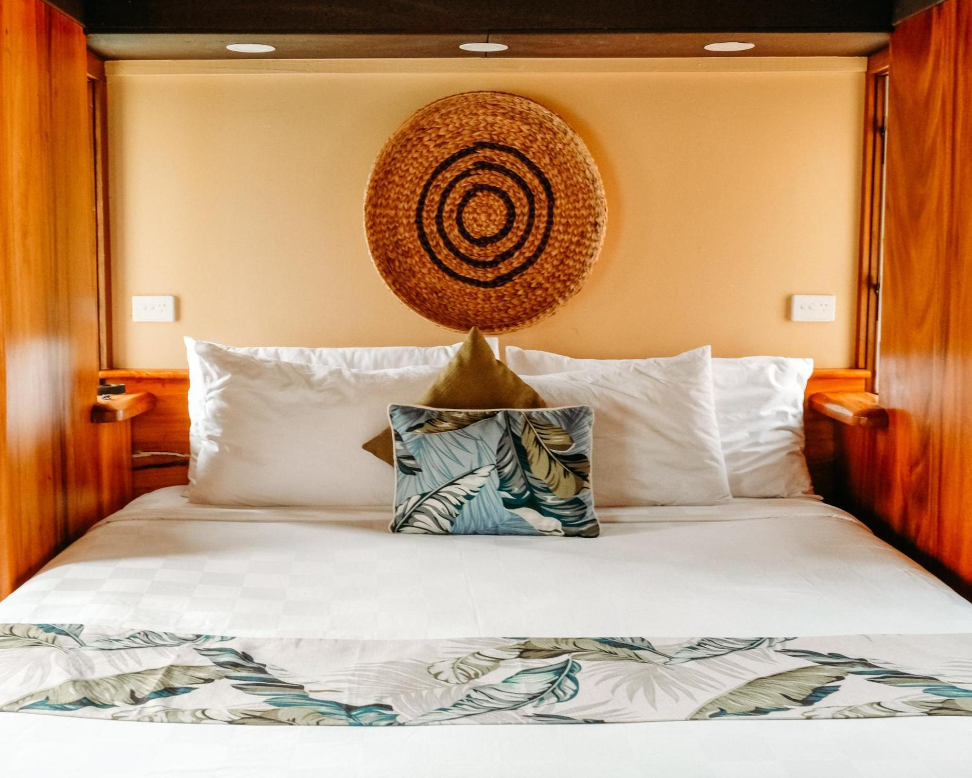 Koro Sun Resort & Rainforest Spa Savusavu Exterior photo