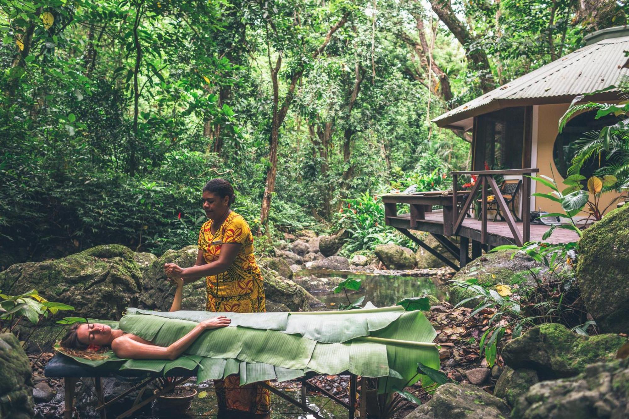 Koro Sun Resort & Rainforest Spa Savusavu Exterior photo